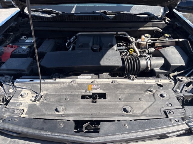 Used 2023 Chevrolet Colorado Trail Boss w/ Technology Package AWD/4WD image 26