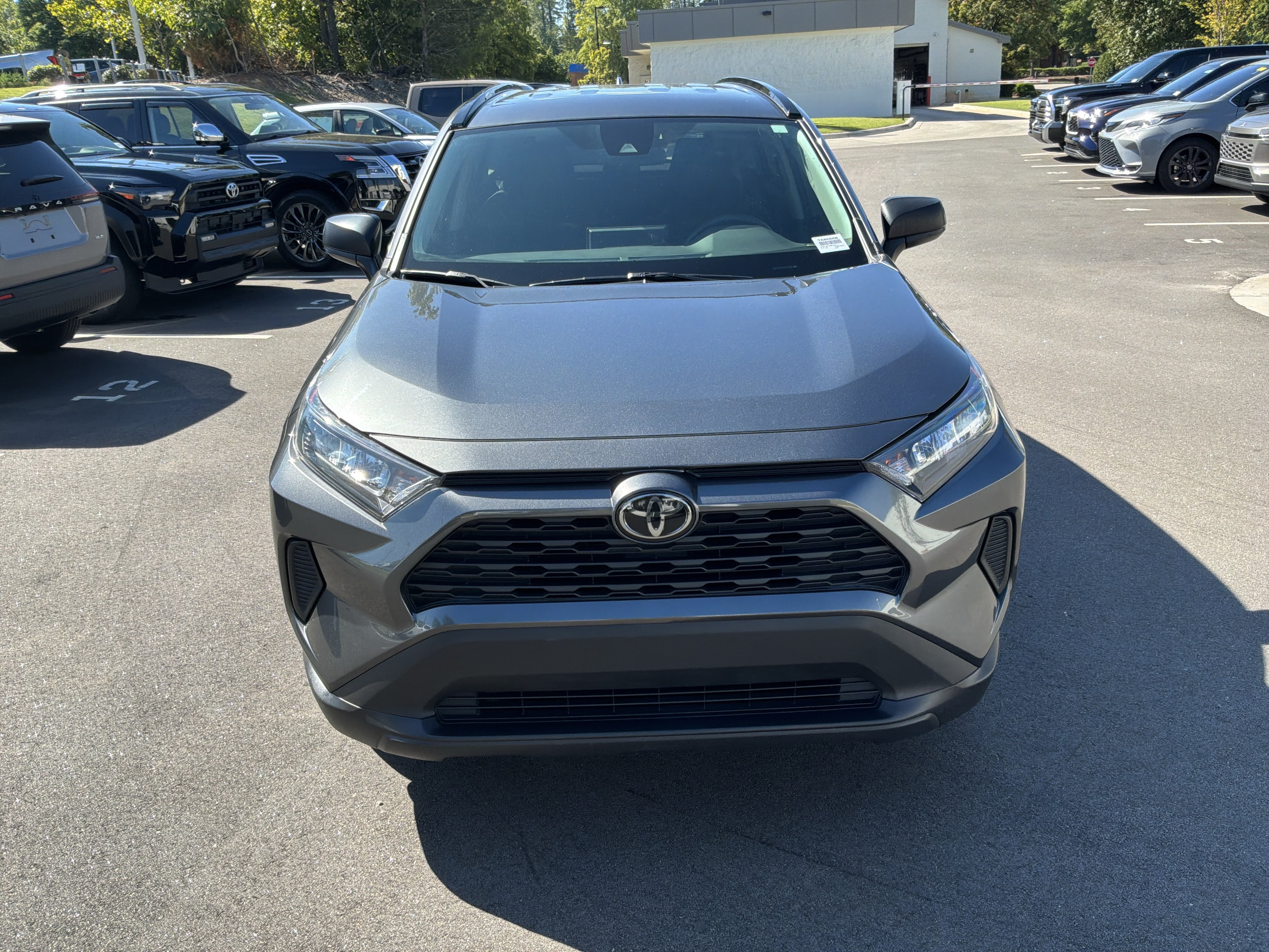 Used 2021 Toyota RAV4 LE AWD/4WD image 3