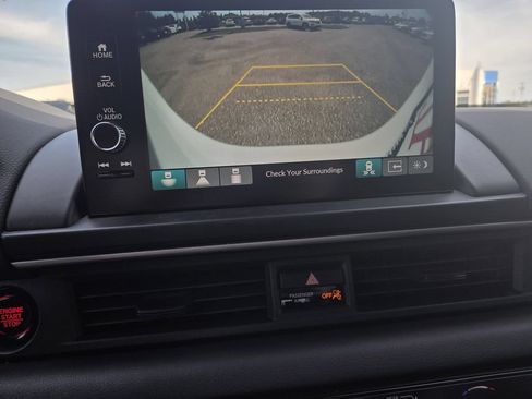 Used 2025 Honda Pilot EX-L image 12