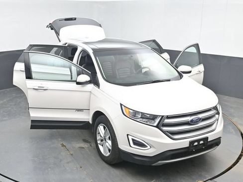 Used 2017 Ford Edge SEL w/ Equipment Group 201A AWD/4WD image 49