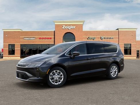 New 2027 Chrysler Pacifica Select AWD/4WD image 2