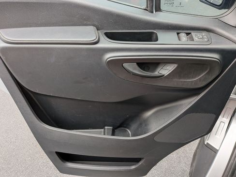 Used 2023 Mercedes-Benz Sprinter 2500 image 14