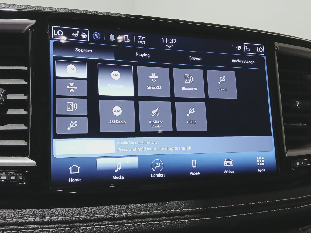 Used 2024 Chrysler Pacifica Touring-L FWD image 22
