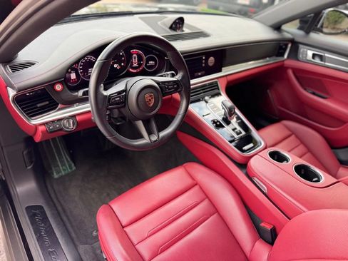 Used 2023 Porsche Panamera 4 Platinum Edition AWD/4WD image 13