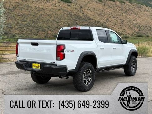 New 2026 Chevrolet Colorado ZR2 w/ Off-Road Front Bumper Package AWD/4WD image 6