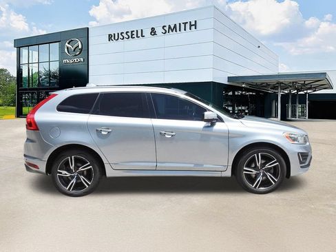 Used 2017 Volvo XC60 T6 R-Design w/ Climate Package AWD/4WD image 3