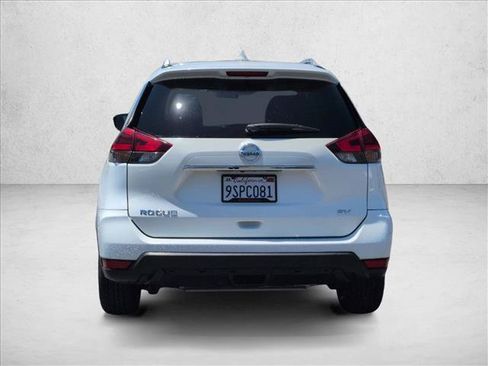Used 2018 Nissan Rogue SV FWD image 7