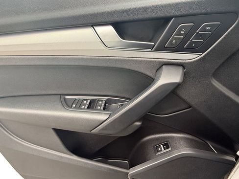 Used 2018 Audi Q5 2.0T Premium Plus w/ Premium Plus Package AWD/4WD image 11