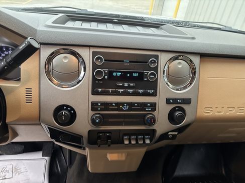 Used 2014 Ford F250 XLT w/ XLT Value Package image 22