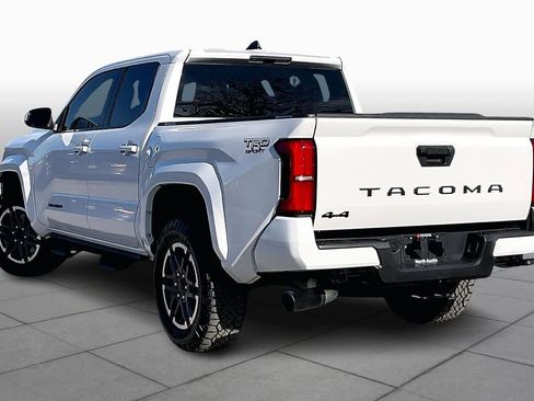 Used 2025 Toyota Tacoma TRD Sport image 11