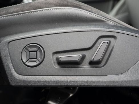 Used 2020 Audi Q3 2.0T Prestige w/ Prestige Package image 20