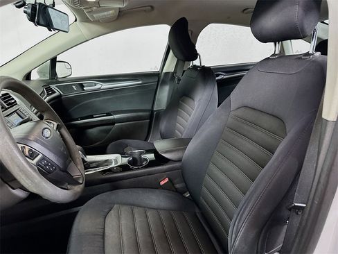 Used 2014 Ford Fusion SE image 8