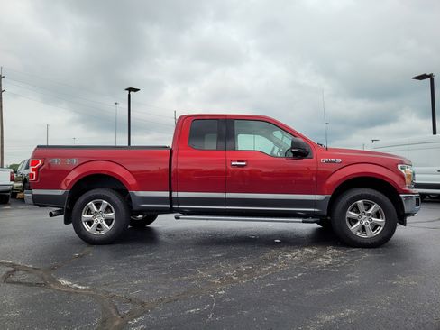 Used 2018 Ford F150 XLT w/ Equipment Group 302A Luxury AWD/4WD image 2