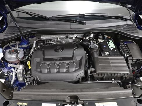 Used 2024 Volkswagen Tiguan SE AWD/4WD image 23