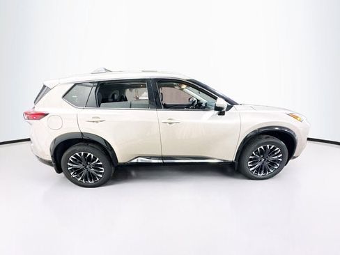 New 2026 Nissan Rogue Platinum w/ Platinum Premium Package image 4