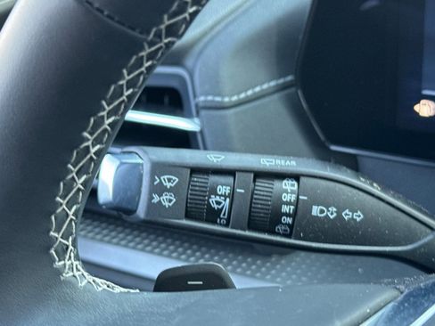 Used 2026 Chevrolet Traverse LT w/ Midnight/Sport Edition image 35