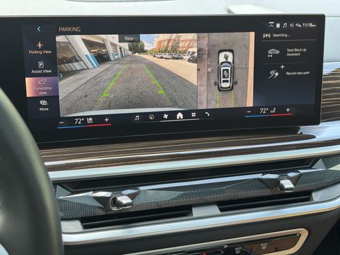 Used 2025 BMW X7 xDrive40i w/ M Sport Package AWD/4WD image 15