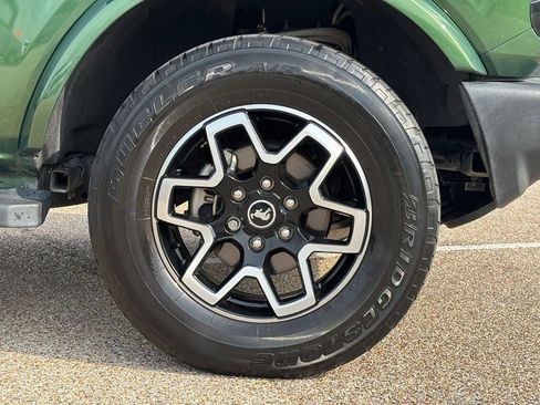 Used 2023 Ford Bronco Outer Banks AWD/4WD image 9