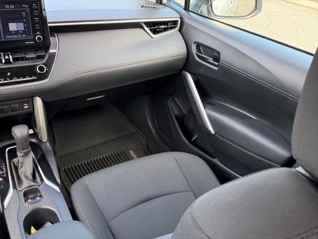 Certified 2022 Toyota Corolla Cross LE w/ Black Badges Package (TMS) AWD/4WD image 20