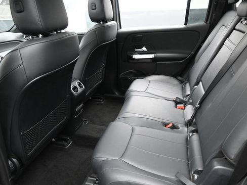 Used 2022 Mercedes-Benz EQB 350 4MATIC image 28