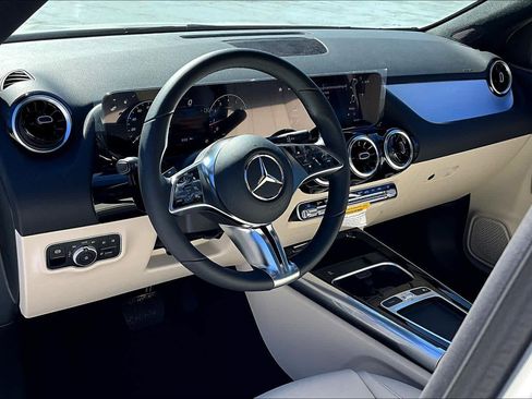 Used 2026 Mercedes-Benz GLA 250 GLA 250 image 16