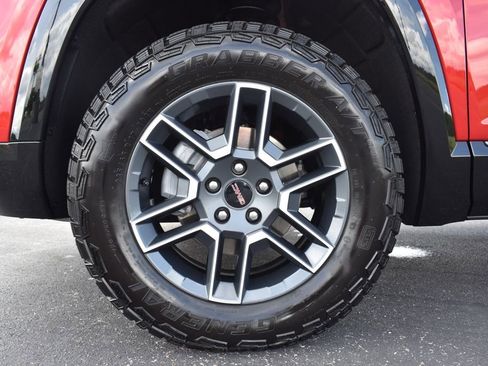 Used 2026 GMC Terrain AT4 w/ Convenience Package III AWD/4WD image 12