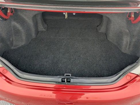 Used 2014 Toyota Camry SE image 24