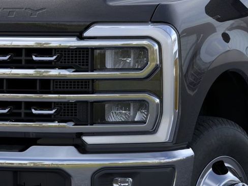 New 2026 Ford F350 XLT w/ XLT Premium Package AWD/4WD image 19
