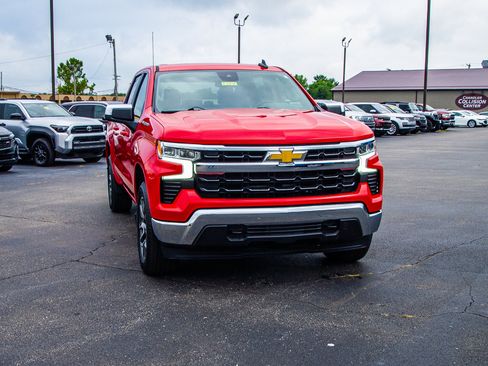 Used 2023 Chevrolet Silverado 1500 LT AWD/4WD image 10