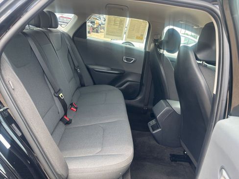 Used 2025 Kia K4 FWD image 24