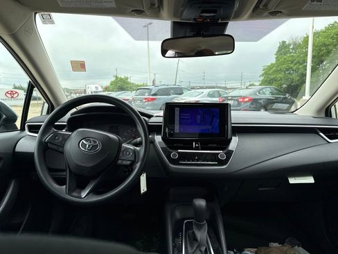 Used 2024 Toyota Corolla LE FWD image 15