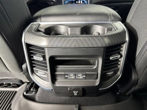 Certified 2025 RAM 1500 Big Horn AWD/4WD image 29