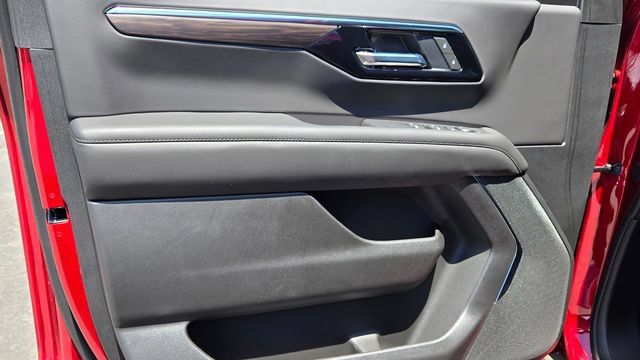 New 2026 Chevrolet Tahoe LS AWD/4WD image 13