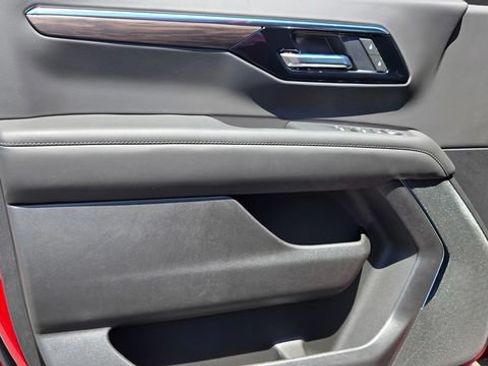 New 2026 Chevrolet Tahoe LS AWD/4WD image 13
