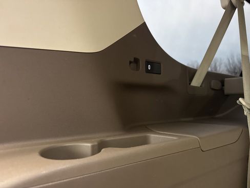 Used 2022 GMC Yukon XL Denali image 52