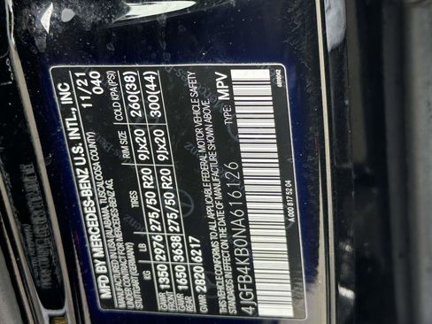 Used 2022 Mercedes-Benz GLE 350 4MATIC w/ AMG Line Exterior image 16