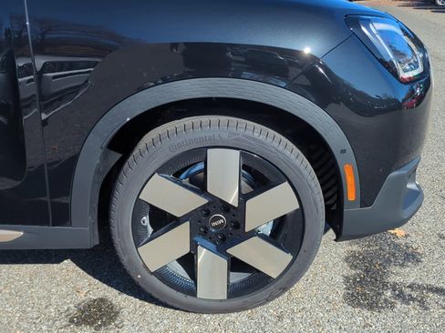 Used 2025 MINI Cooper Countryman S w/ Comfort Package Max image 5