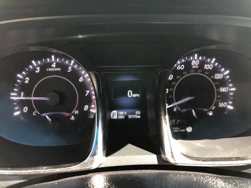 Used 2013 Toyota Avalon XLE Touring FWD image 18