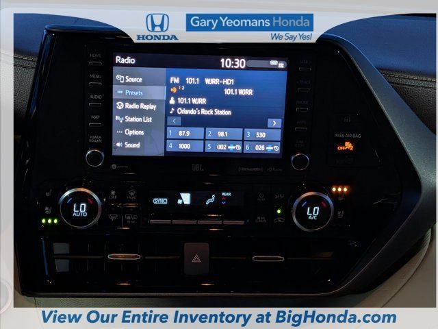 Used 2020 Toyota Highlander Limited FWD image 21