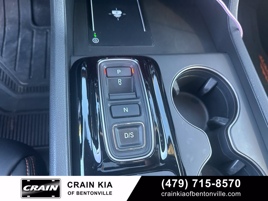 Used 2025 Honda Pilot TrailSport image 29