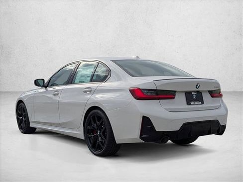 New 2026 BMW 330i Sedan w/ M Sport Package image 9
