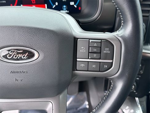 Used 2022 Ford F150 Lariat w/ Equipment Group 502A High image 16