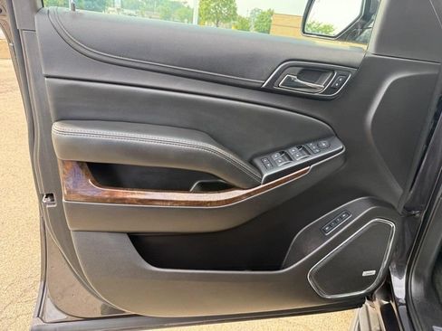 Used 2016 Chevrolet Suburban LT AWD/4WD image 20