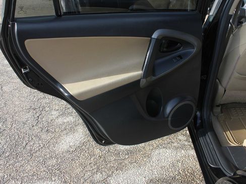 Used 2010 Toyota RAV4 AWD image 37