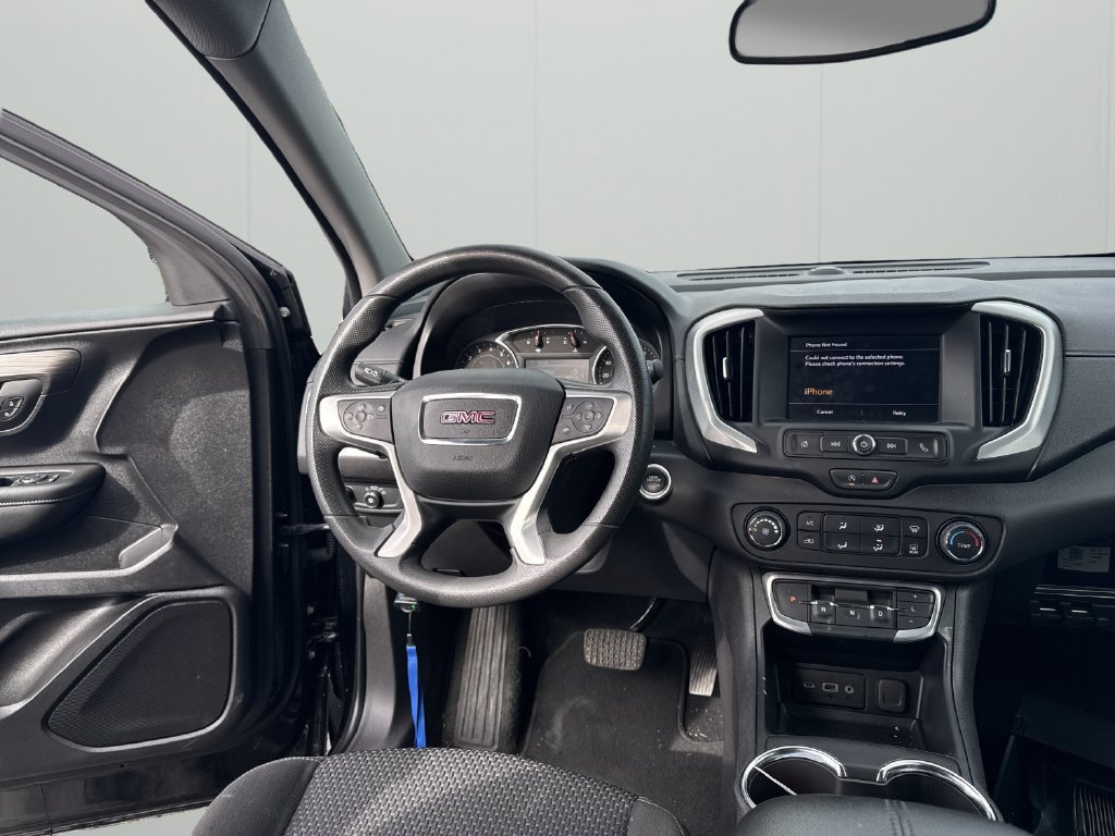 Used 2024 GMC Terrain SLE AWD/4WD image 13
