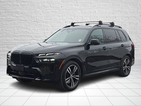 Certified 2023 BMW X7 xDrive40i w/ Executive Package image 3