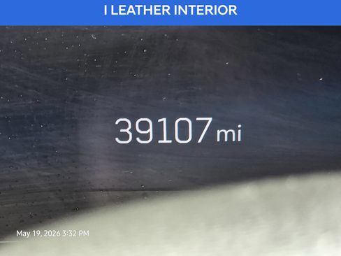 Used 2025 Cadillac XT4 Premium Luxury FWD image 31