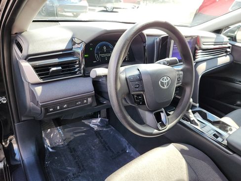 Certified 2025 Toyota Camry LE image 11