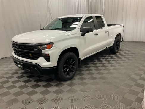 Used 2023 Chevrolet Silverado 1500 W/T w/ WT Value Package AWD/4WD image 10