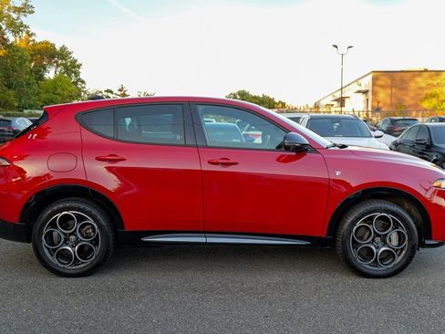 Used 2024 Alfa Romeo Tonale Ti w/ Active Assist Package image 8